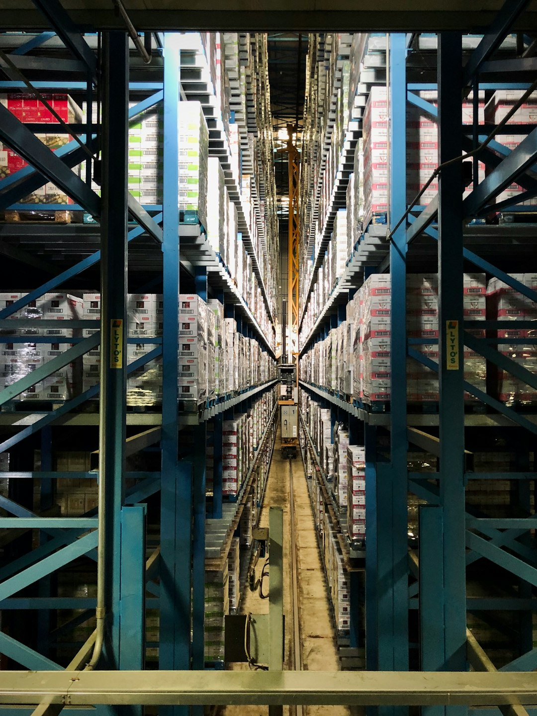 Mastering the First Impression: Your intriguing post title goes here Automatic warehouse, guaranteed no beardos in this shot.